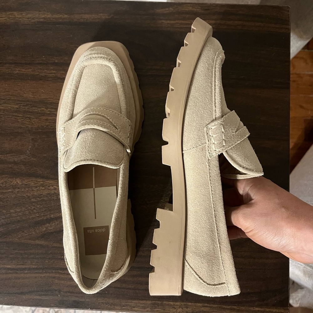 Dolce Vita Women's Beige Suede Lug Sole Penny Loafers